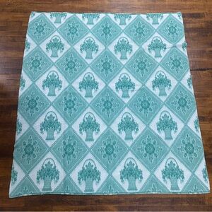 Vintage Green and White Flower Basket-Weave Blanket 60” X 67”